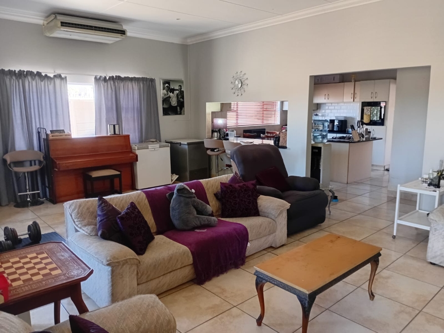 3 Bedroom Property for Sale in Greenfields Eastern Cape